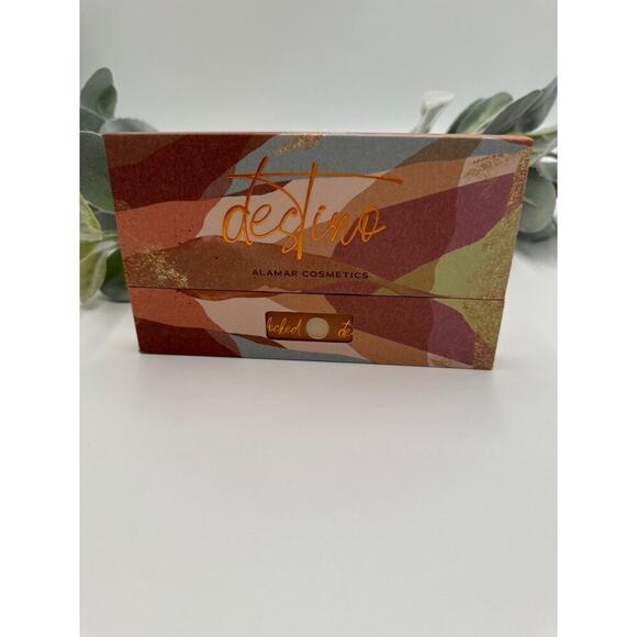 Destino Eyeshadow Palette New in Box - Picture 6 of 10